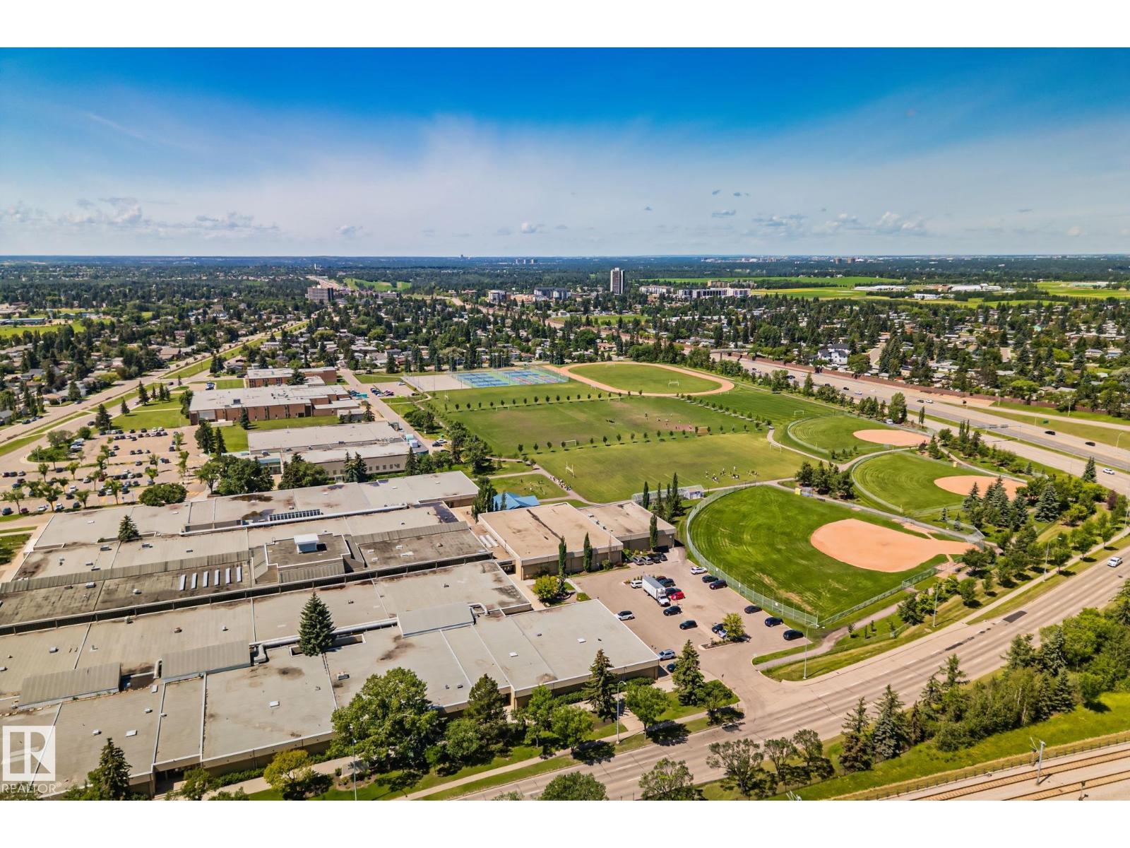 10904 40A AV NW - 65