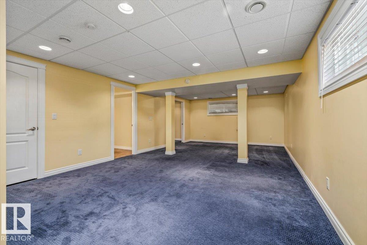 2407 HAGEN WY NW - 31