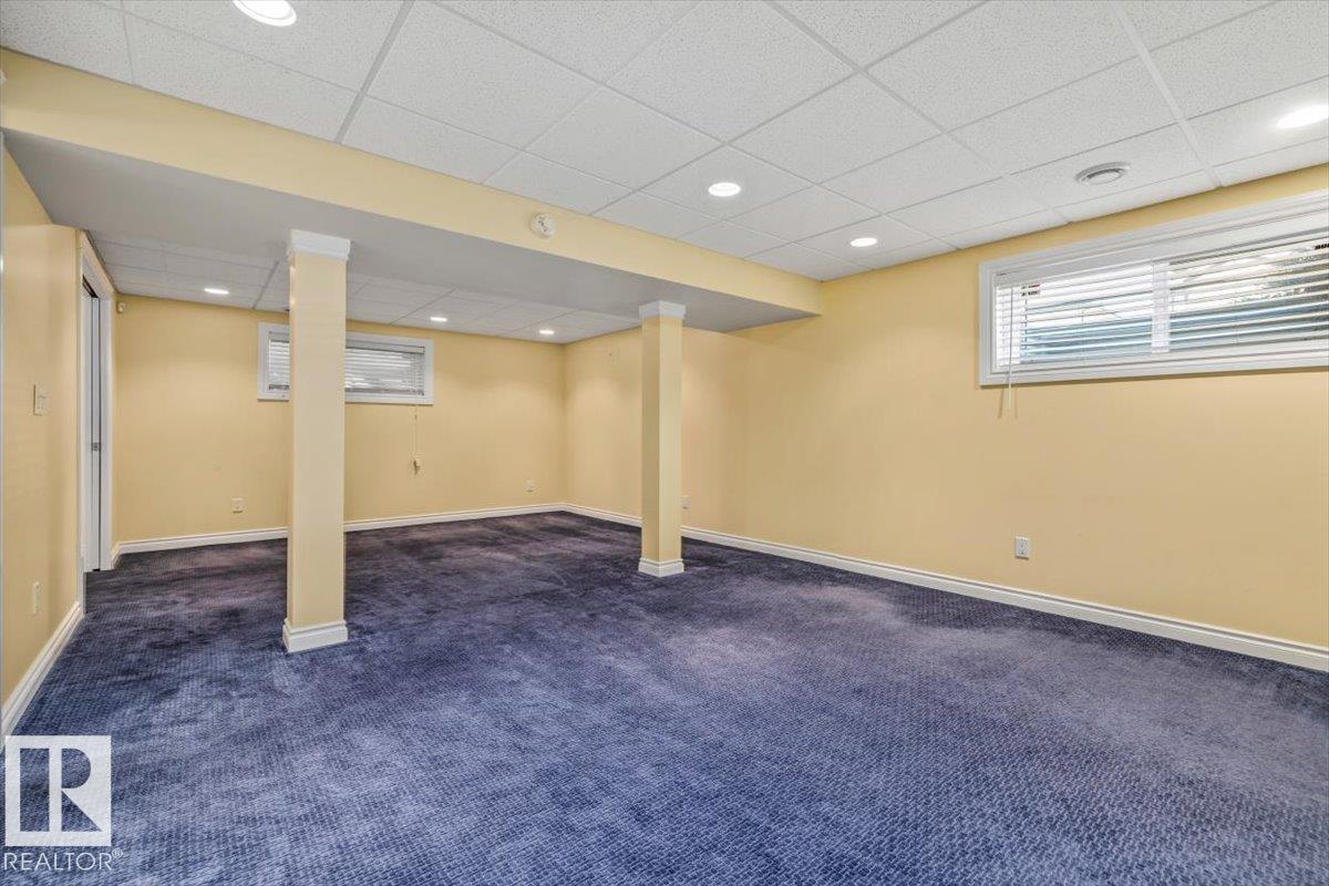 2407 HAGEN WY NW - 32