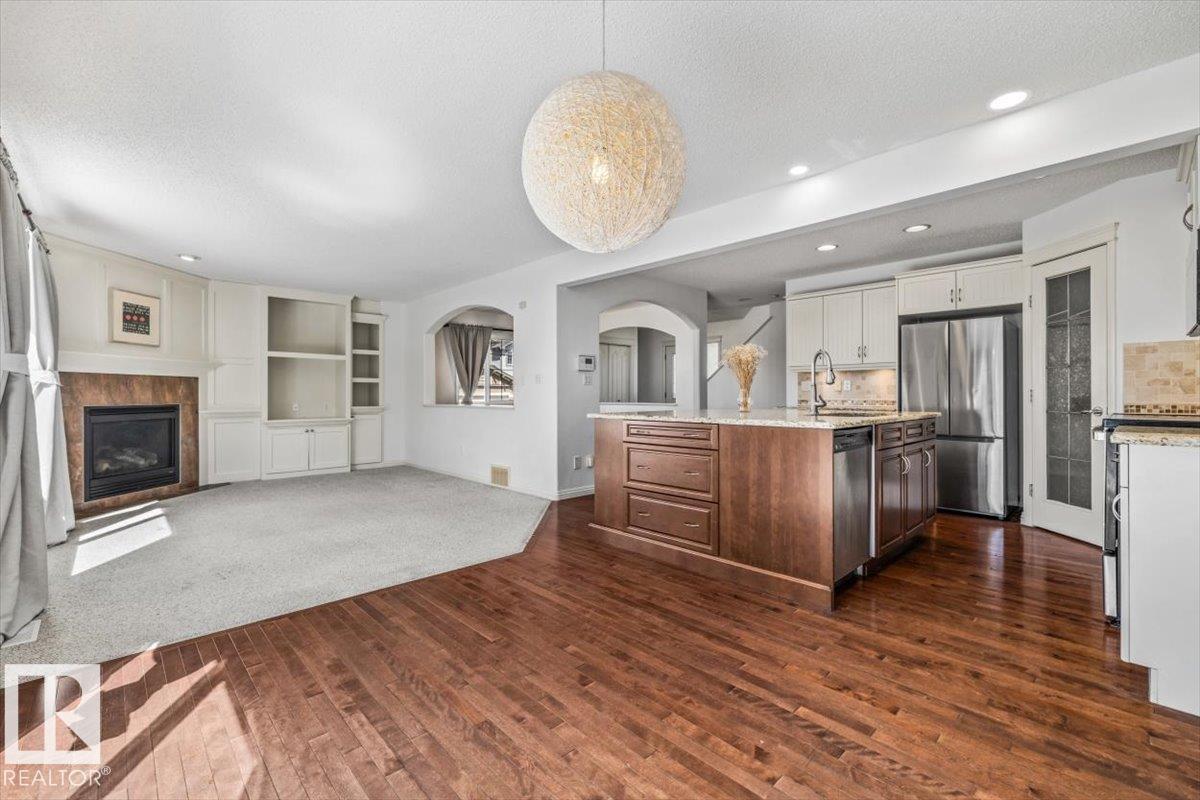 2407 HAGEN WY NW - 40