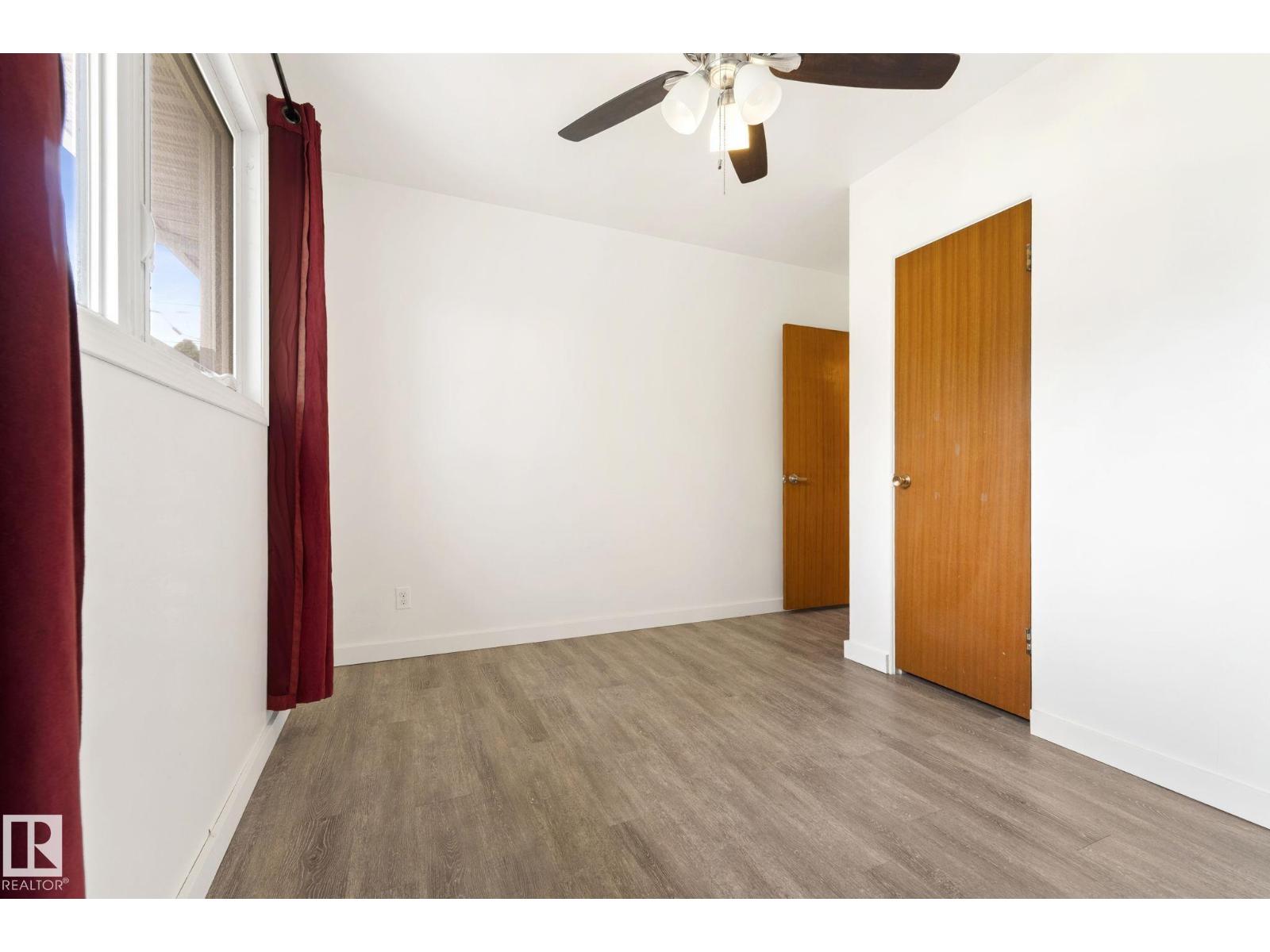 12823 88 ST NW - 22