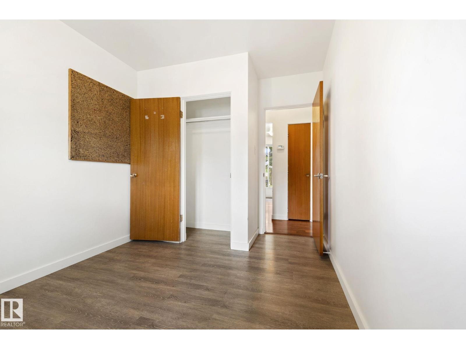 12823 88 ST NW - 18