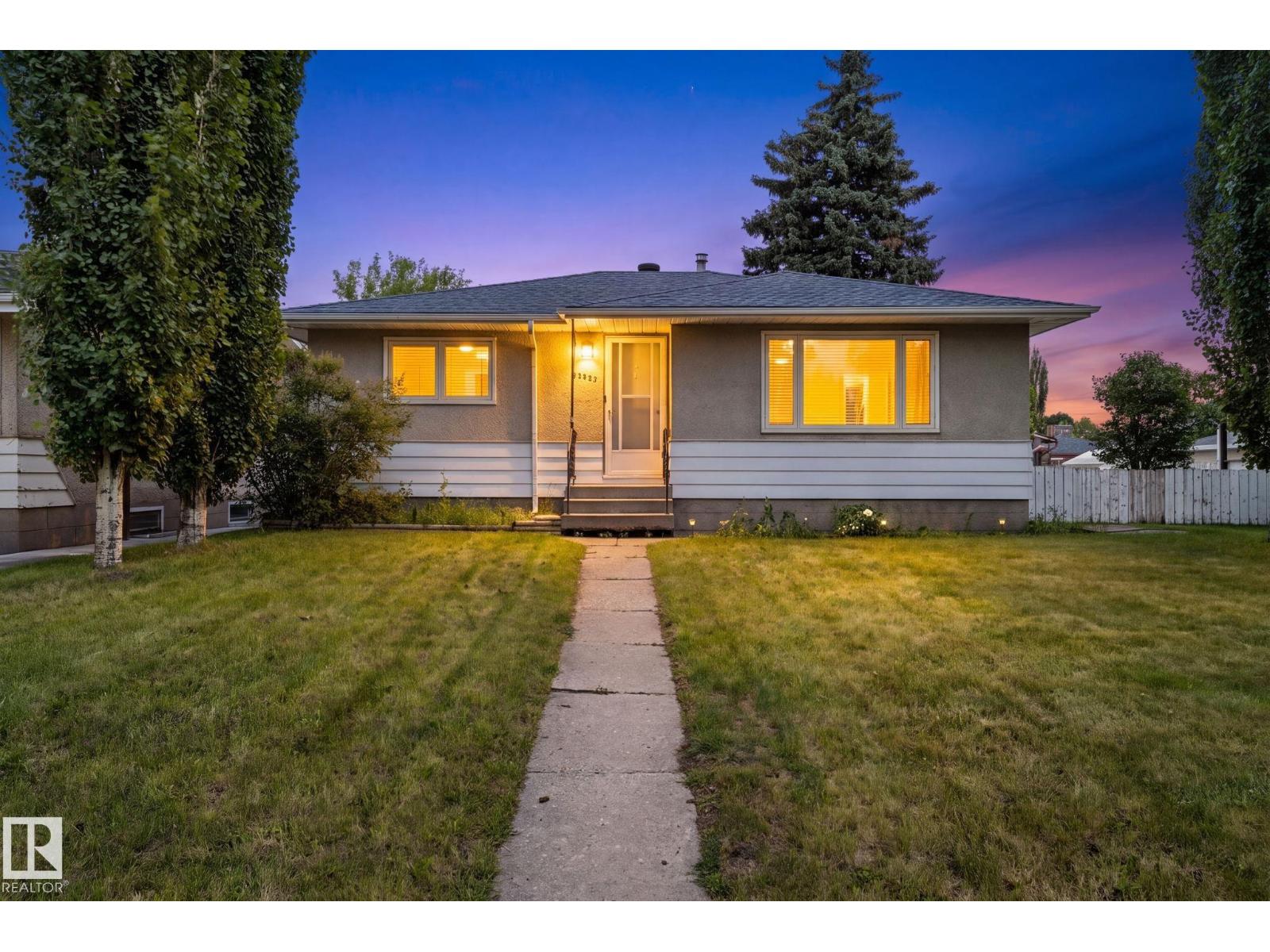 12823 88 ST NW - 2