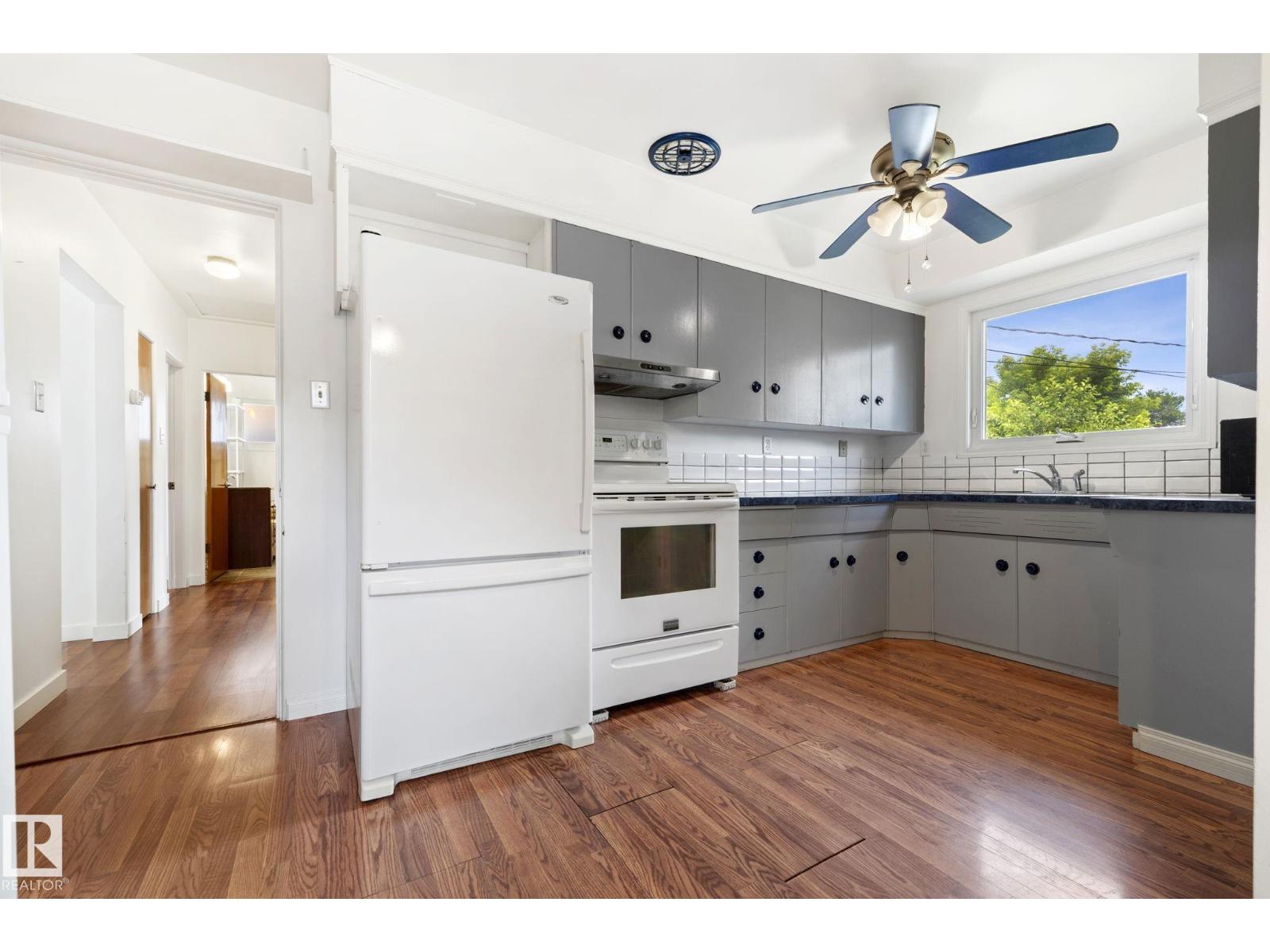 12823 88 ST NW - 12