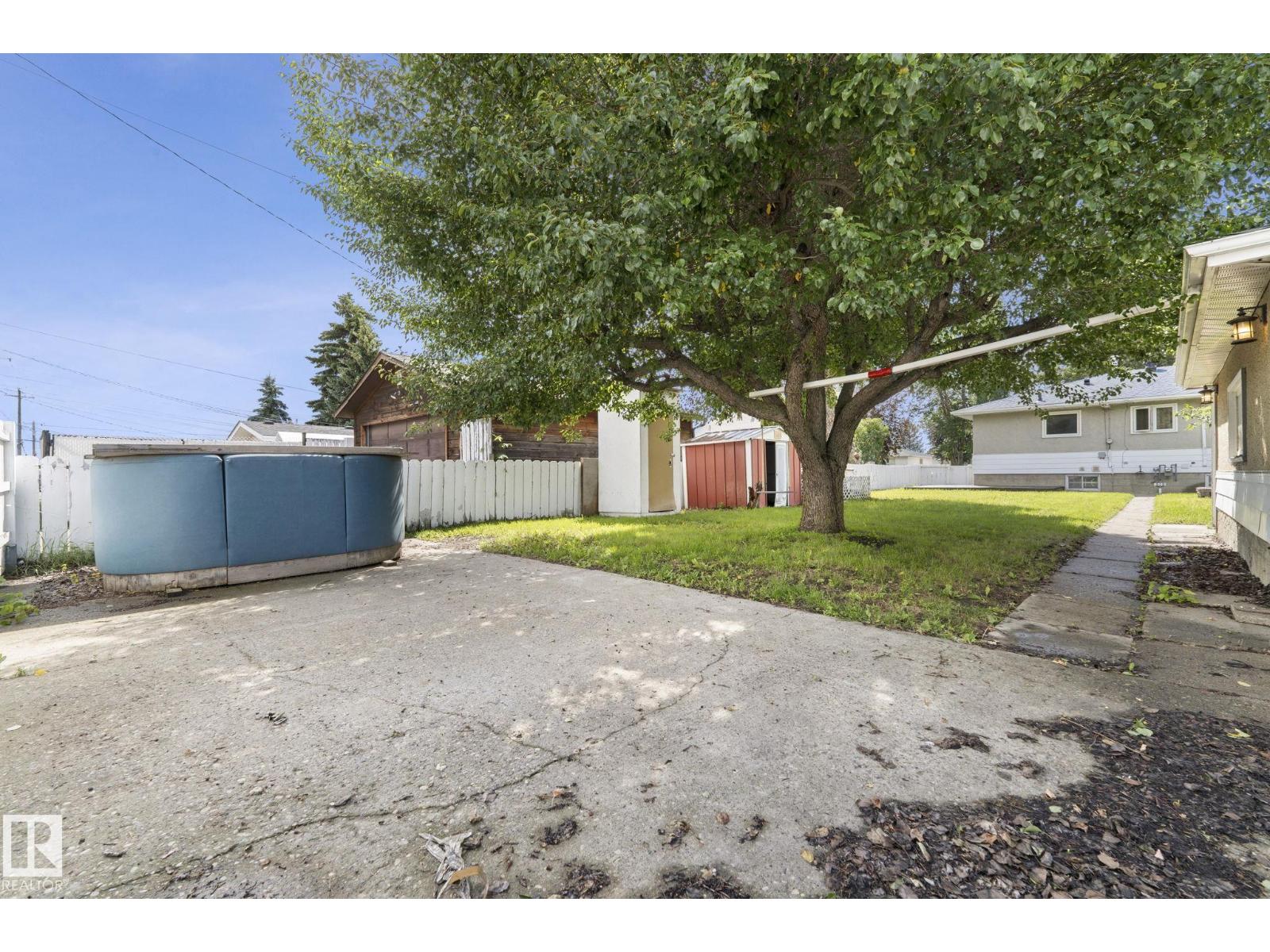 12823 88 ST NW - 60