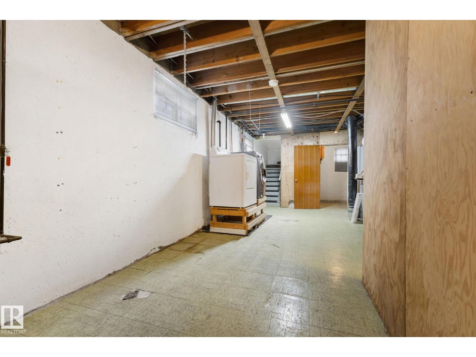 12823 88 ST NW - 37