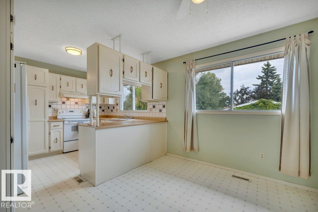 17918 63A AV NW - 14