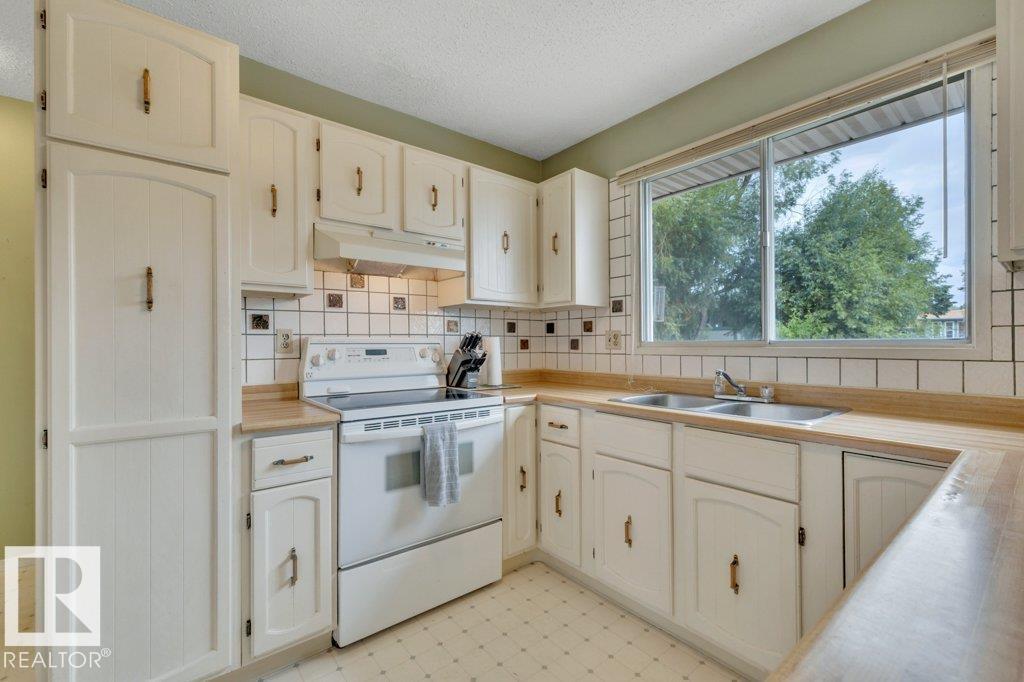 17918 63A AV NW - 16