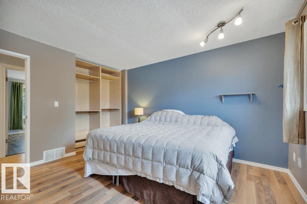 17918 63A AV NW - 21