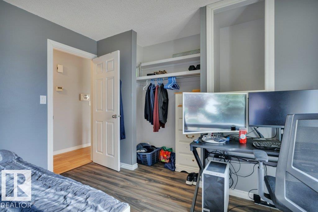 17918 63A AV NW - 28