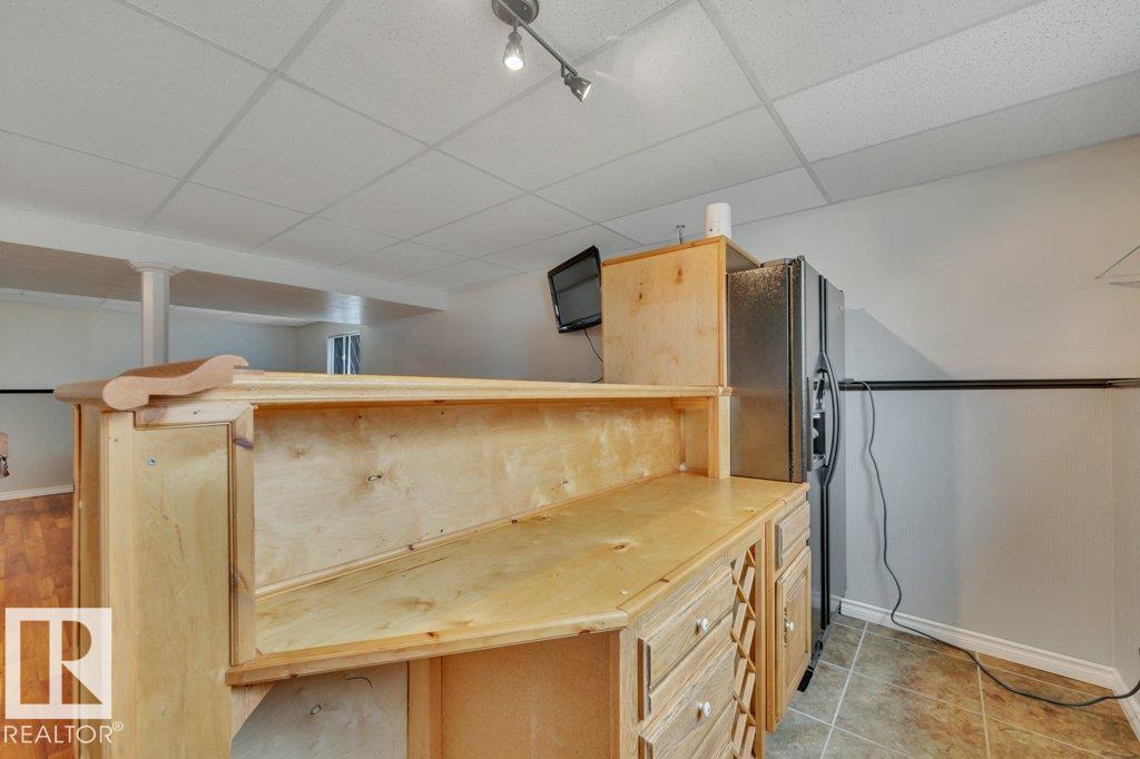 17918 63A AV NW - 33