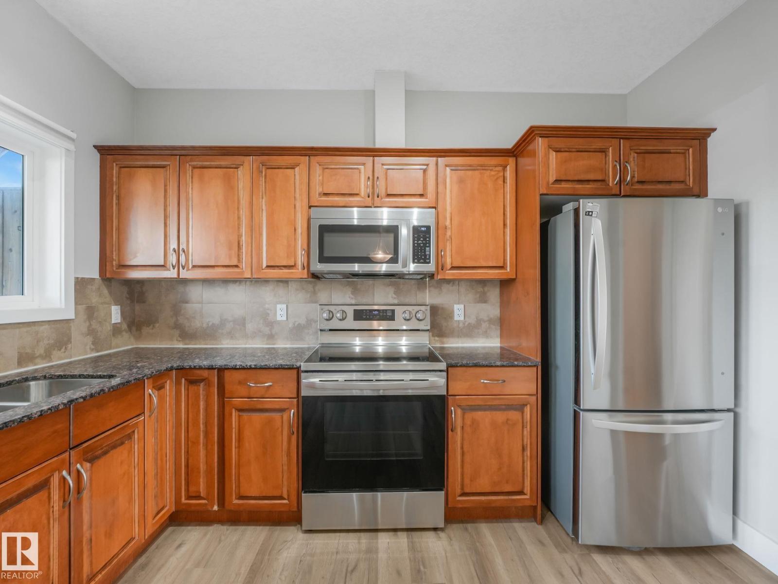 #5 13215 153 AV NW - 10