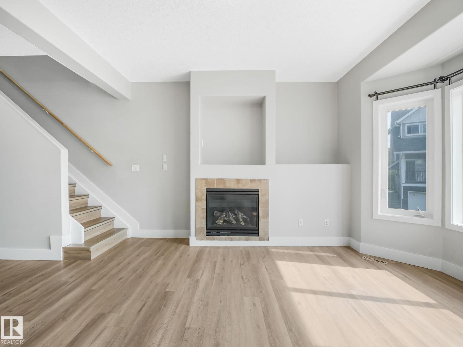 #5 13215 153 AV NW - 20