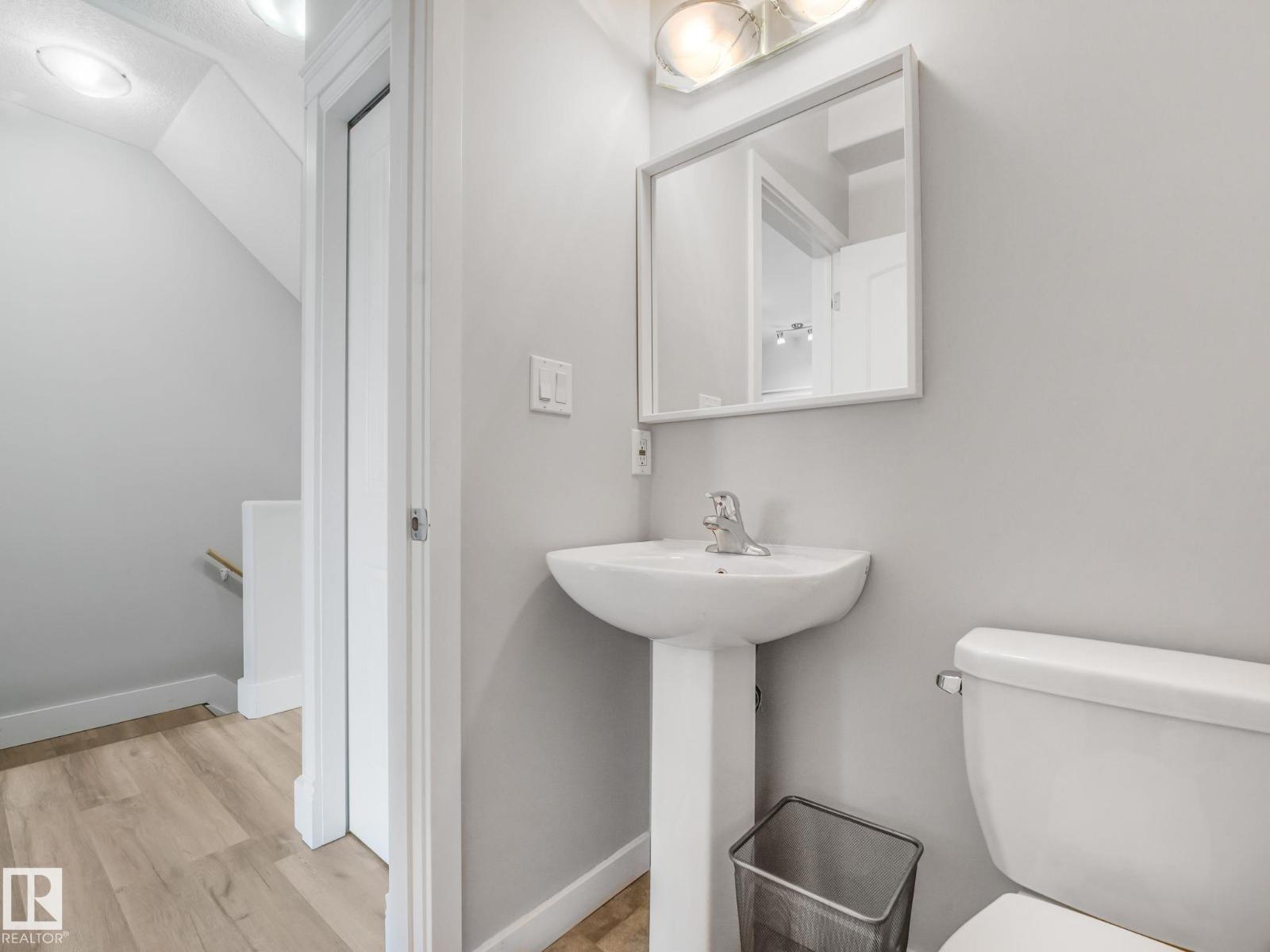 #5 13215 153 AV NW - 23