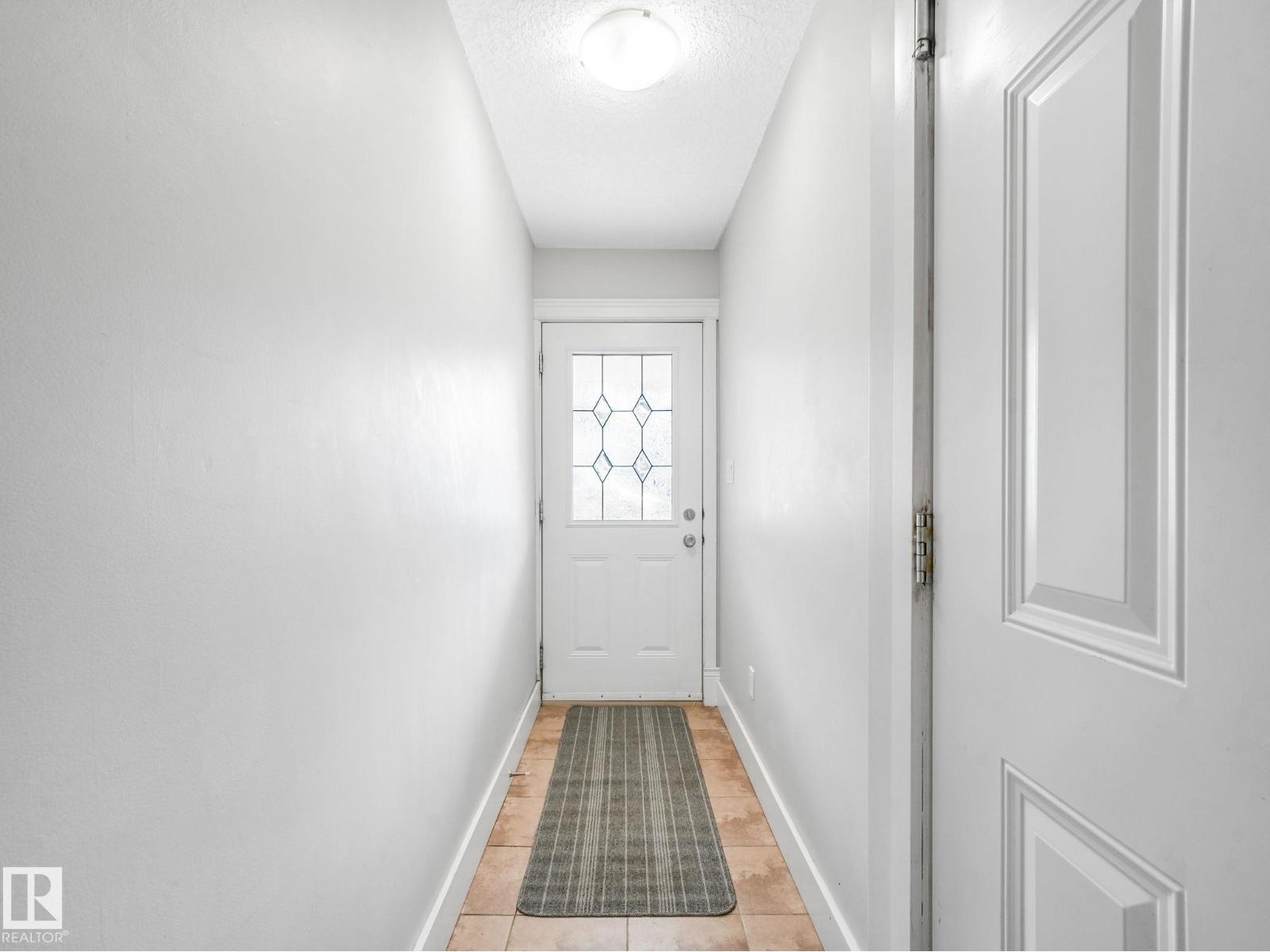 #5 13215 153 AV NW - 3
