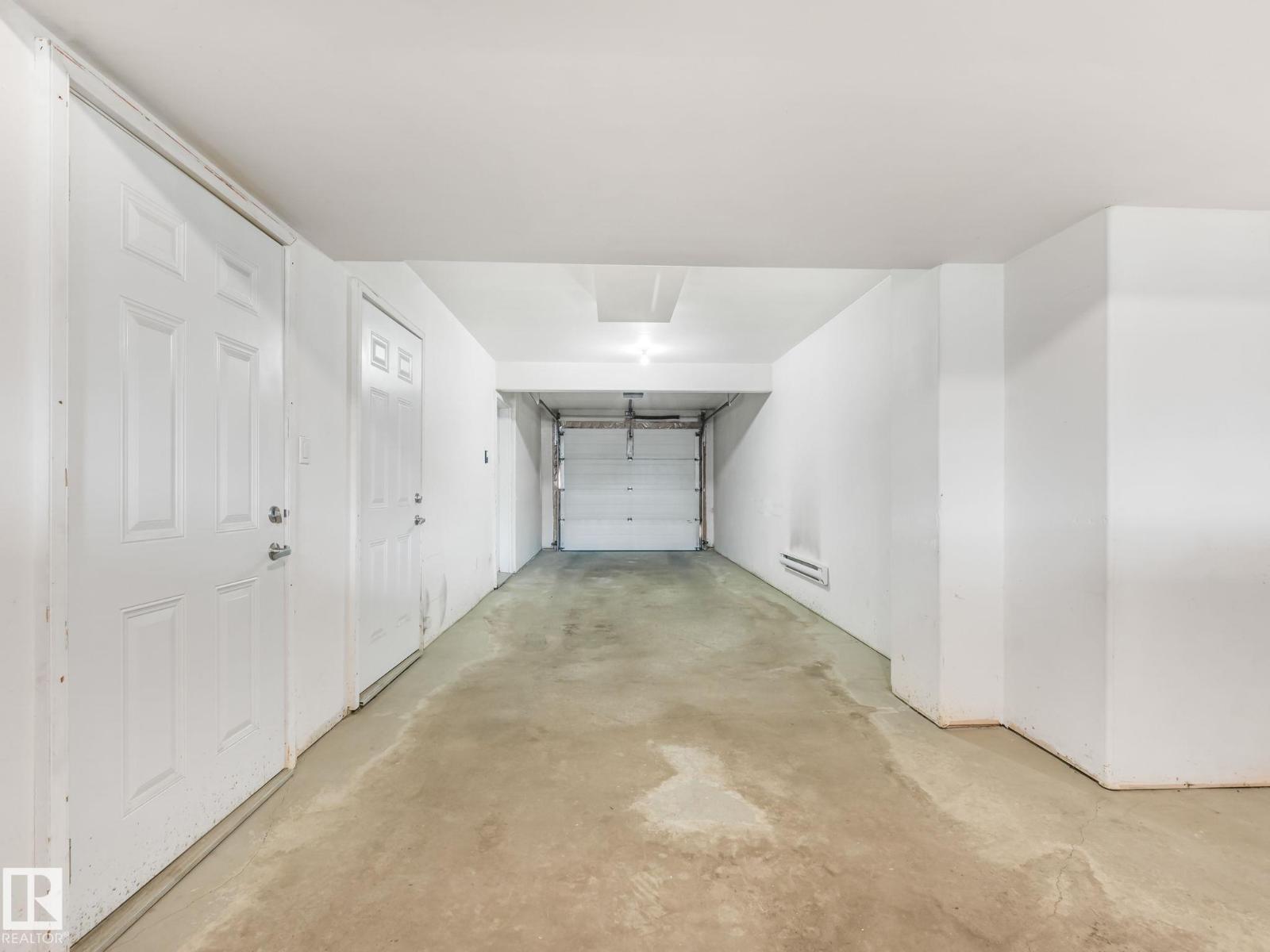 #5 13215 153 AV NW - 44