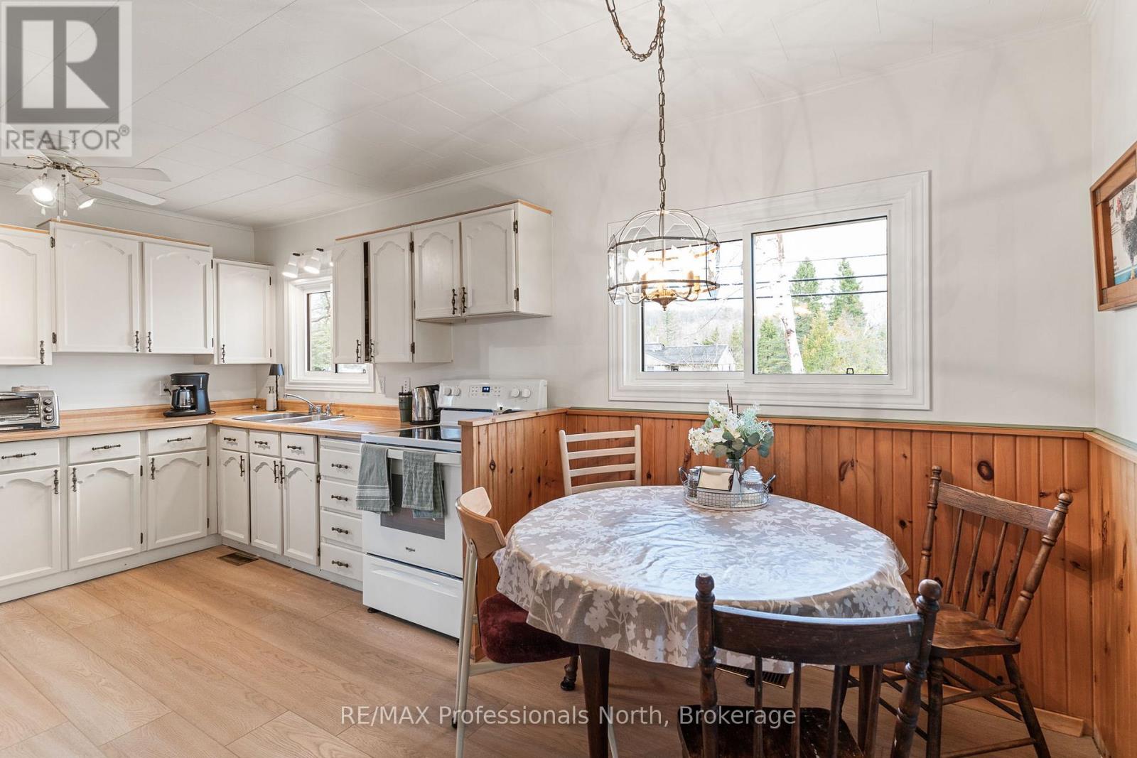 2195 LOOP ROAD - 15