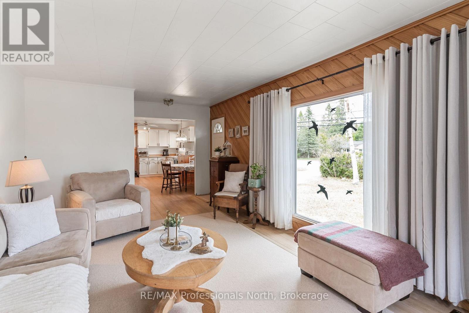 2195 LOOP ROAD - 21