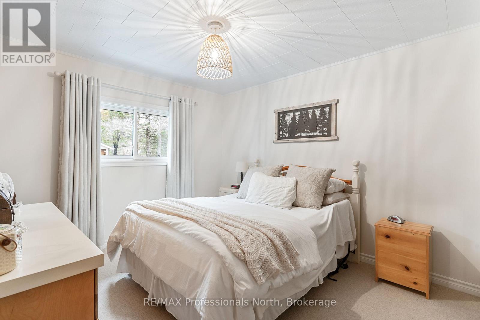 2195 LOOP ROAD - 25