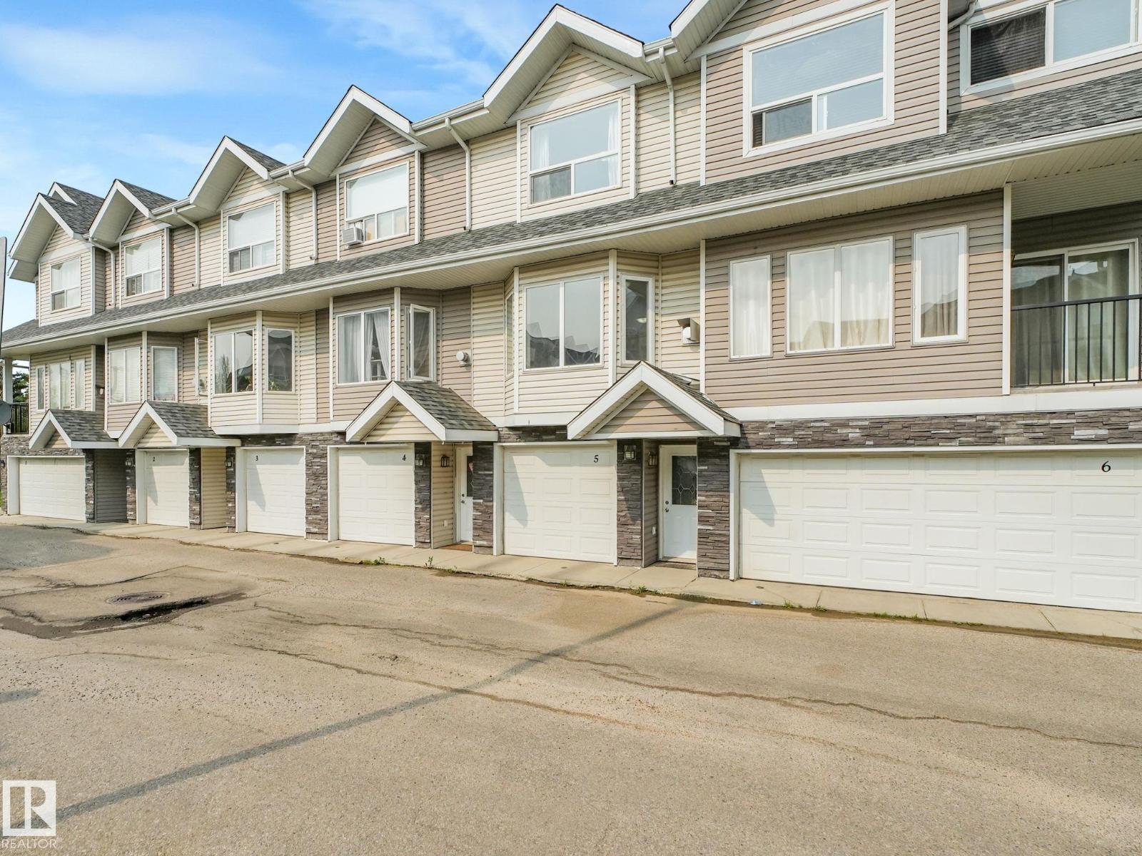 #5 13215 153 AV NW - 72