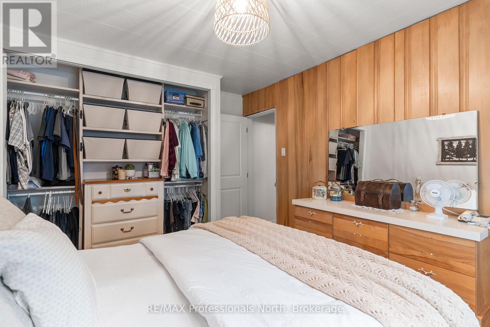 2195 LOOP ROAD - 26