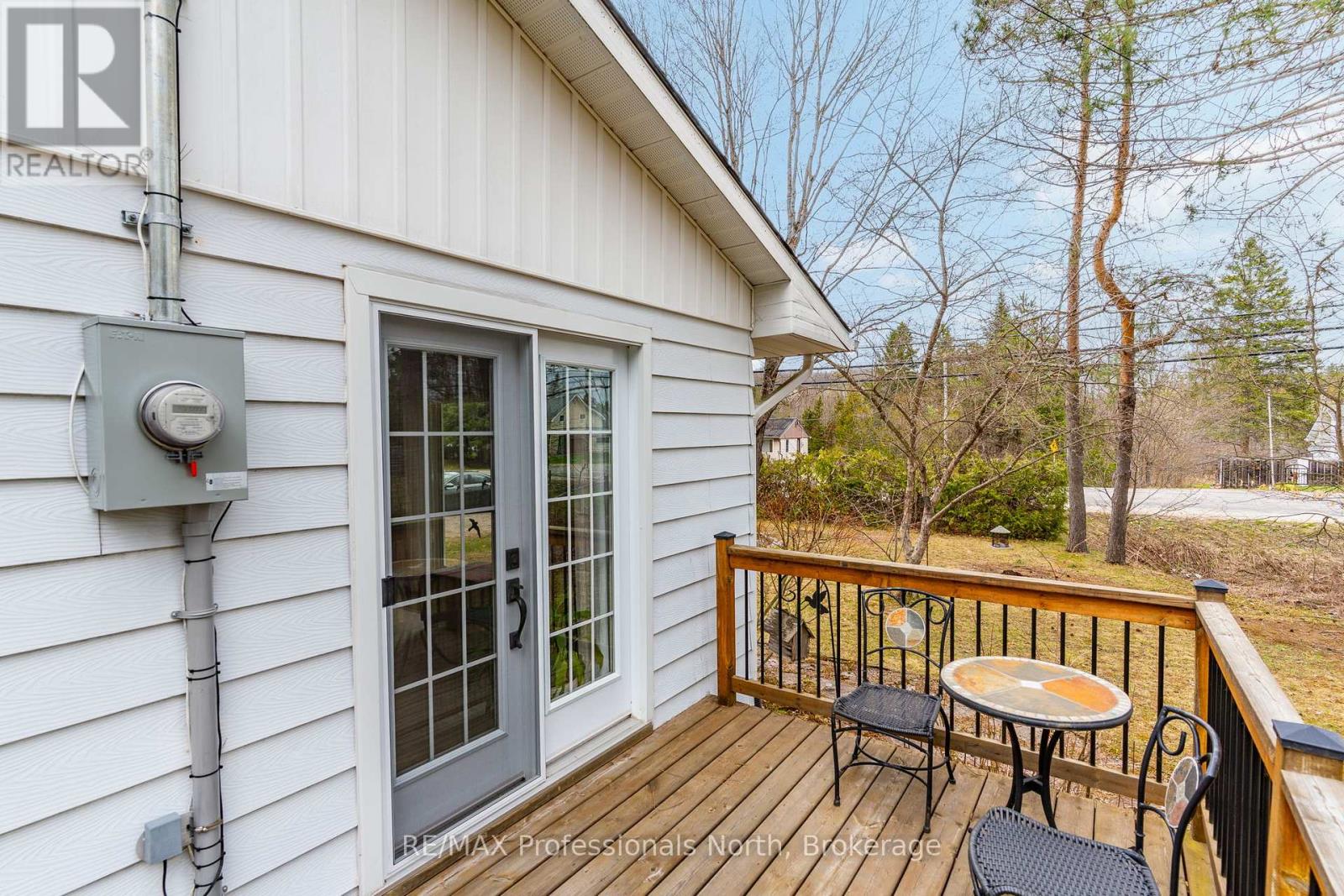 2195 LOOP ROAD - 34
