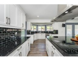 8902 142a Street, Surrey, BC V3V7T1 Photo 12