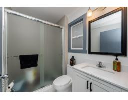 8902 142a Street, Surrey, BC V3V7T1 Photo 28