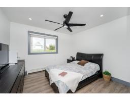 8902 142a Street, Surrey, BC V3V7T1 Photo 22