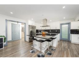 8902 142a Street, Surrey, BC V3V7T1 Photo 11