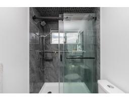 8902 142a Street, Surrey, BC V3V7T1 Photo 24