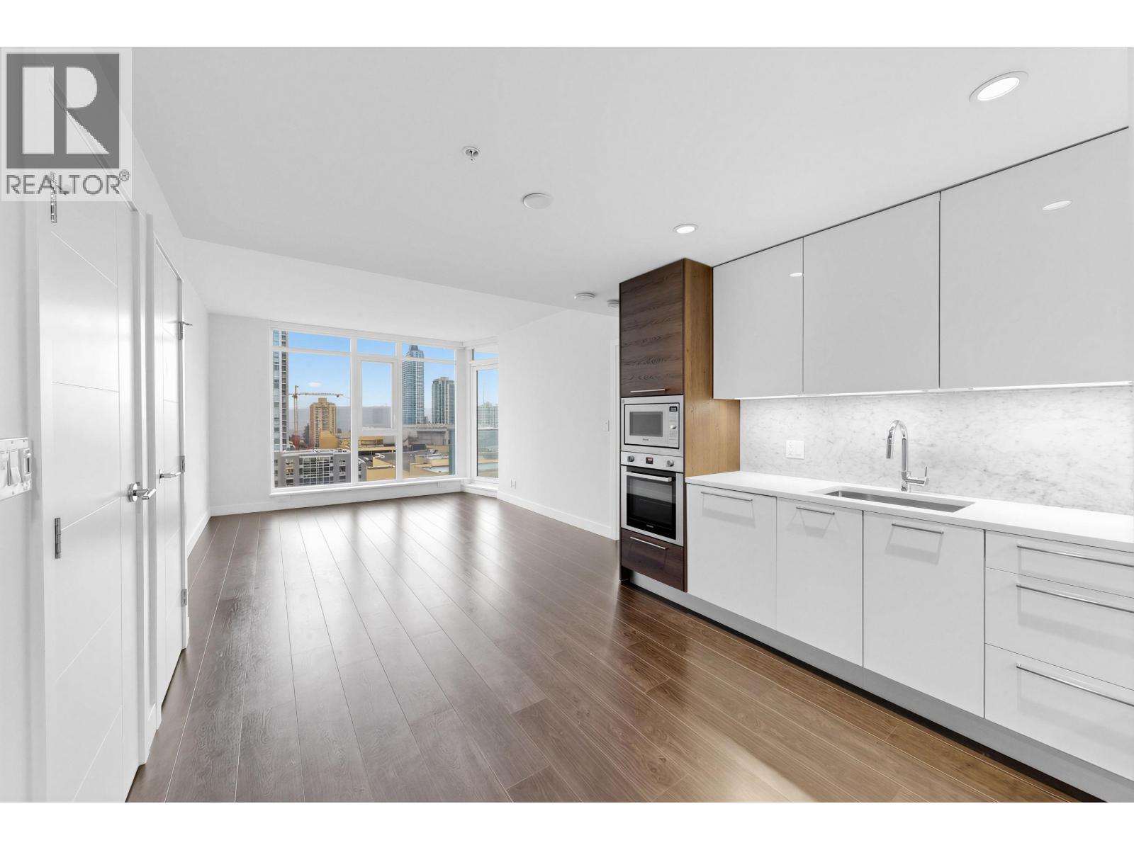 903 4458 BERESFORD STREET, Burnaby