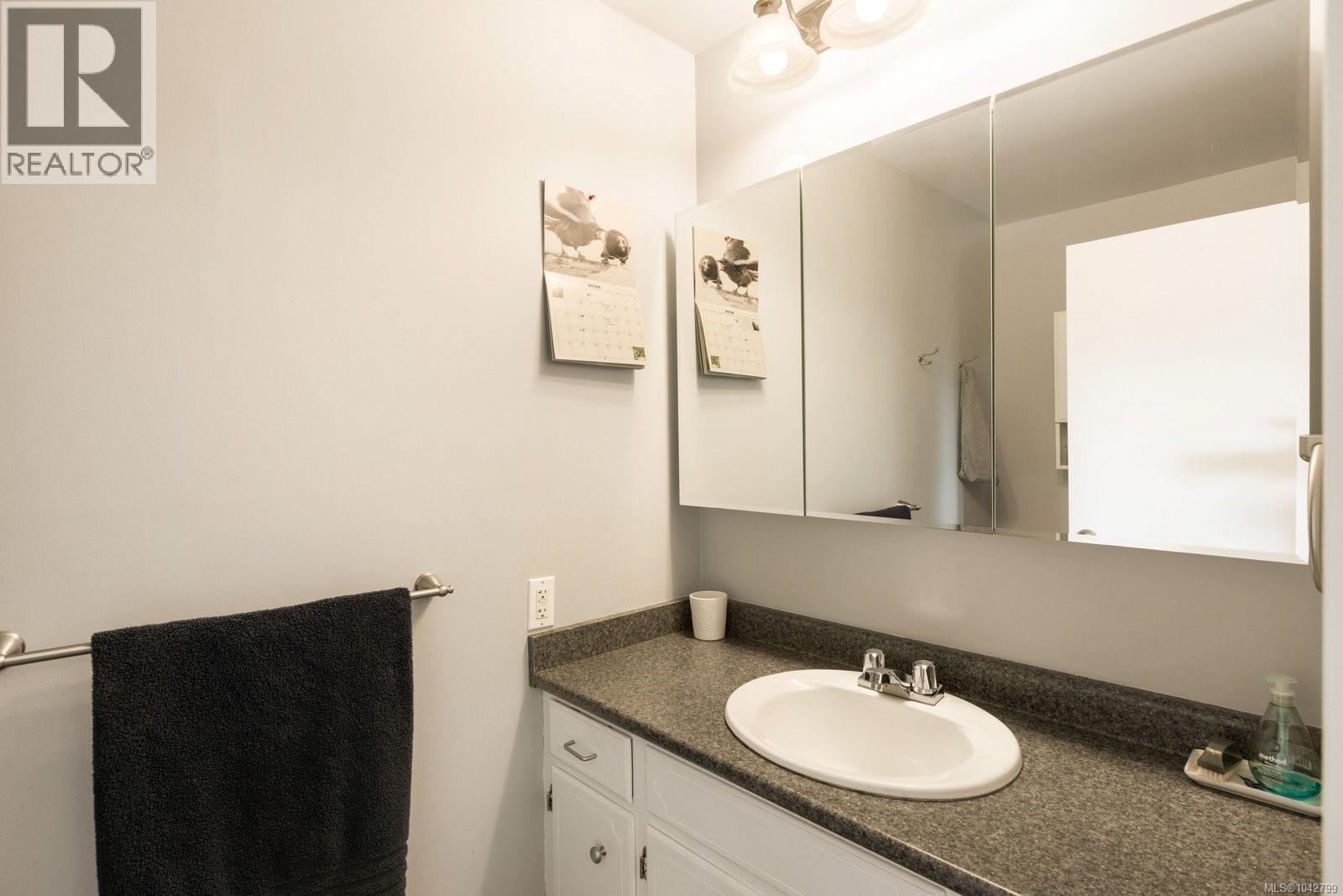  10019 Siddall Road, Sidney