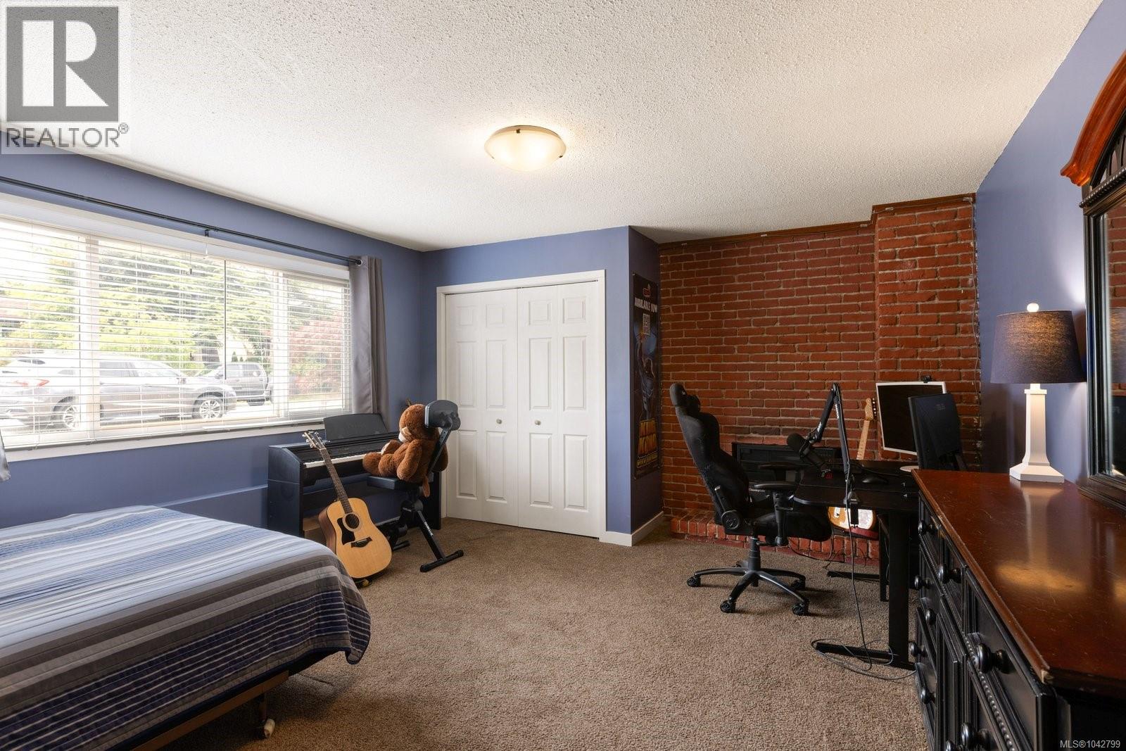 10019 Siddall Road, Sidney