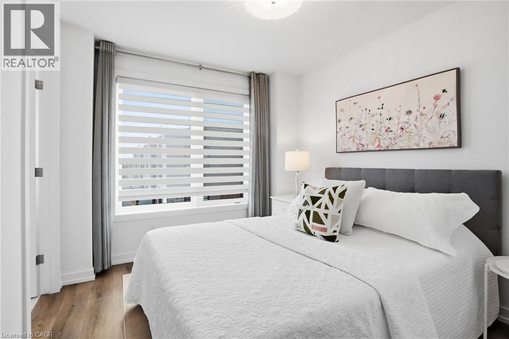 245 BURKE Street - 16