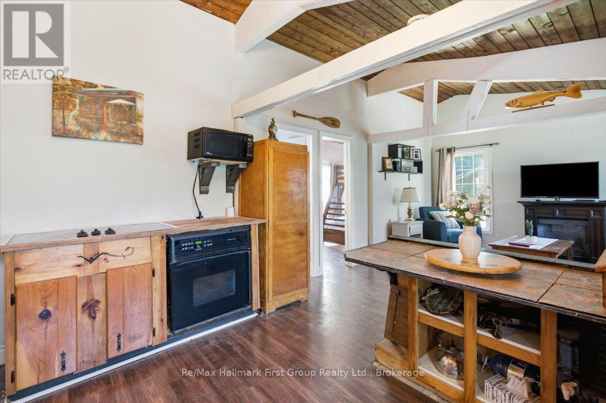 28 BIRCH LANE - 12