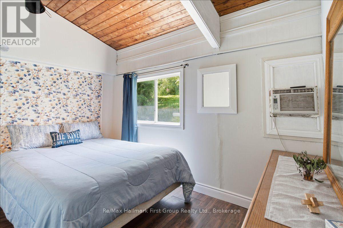 28 BIRCH LANE - 19