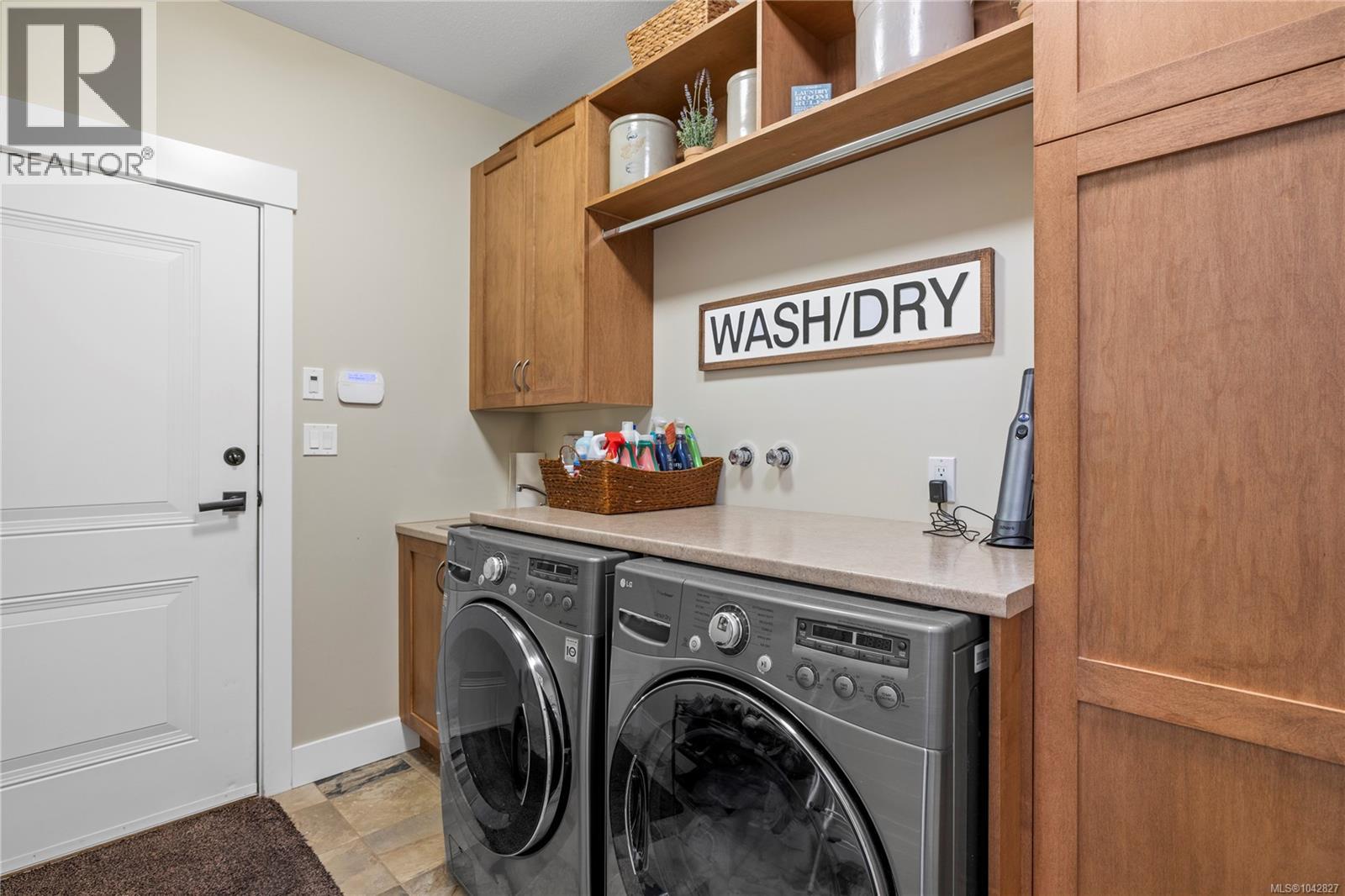 1520 Stone Lake Dr - 40