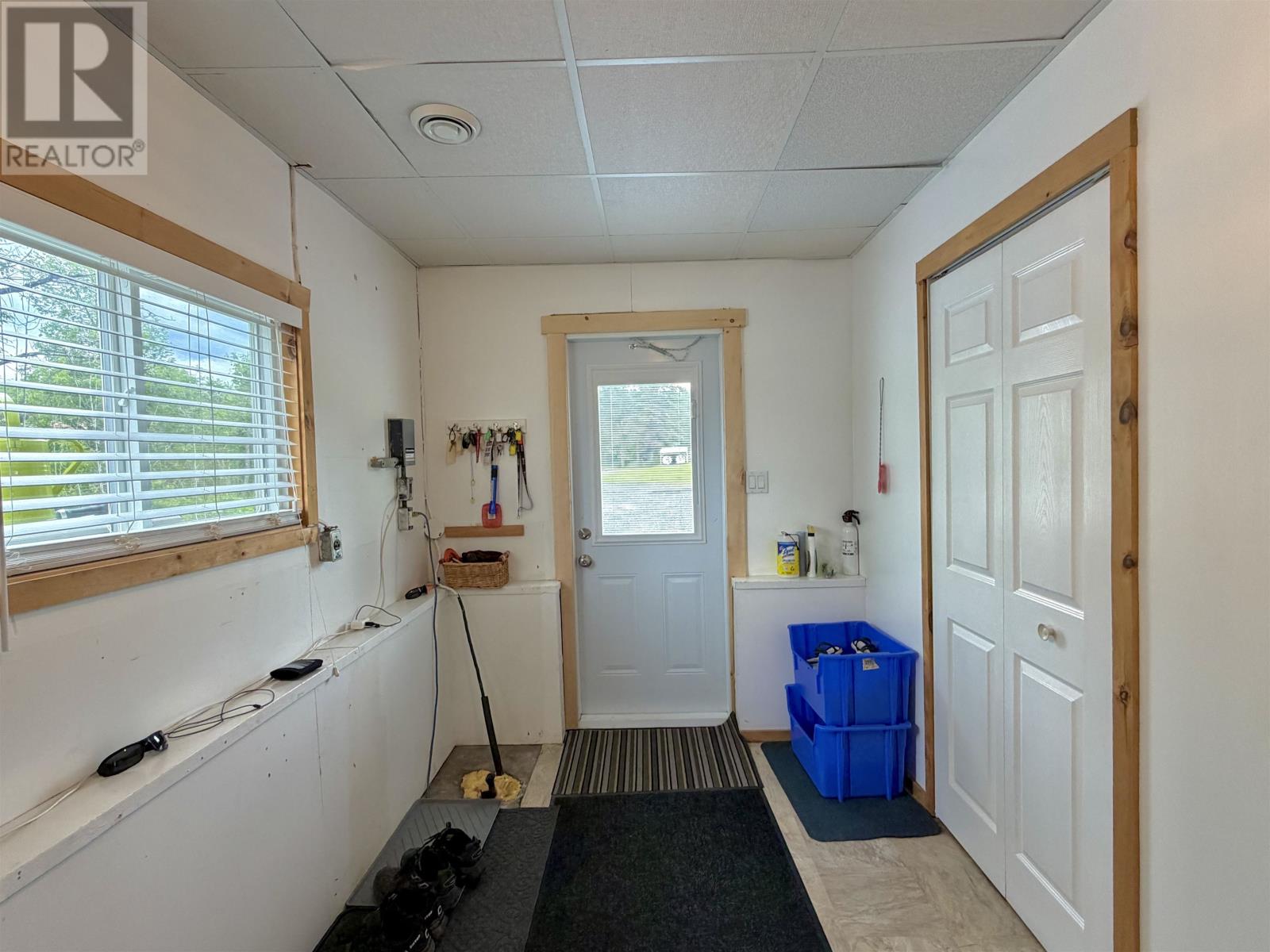 2532 SCHOOL ROAD - 24
