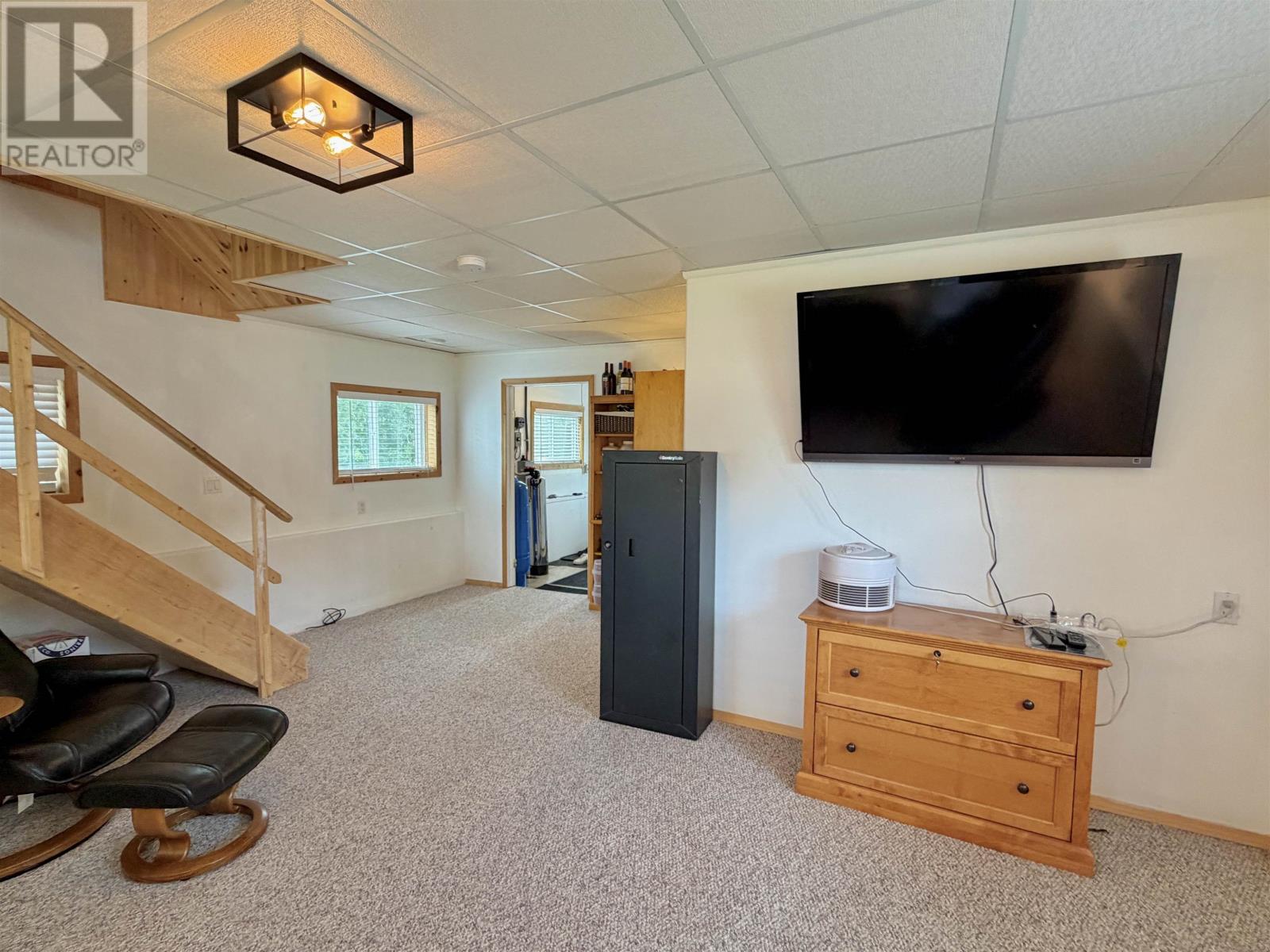 2532 SCHOOL ROAD - 32