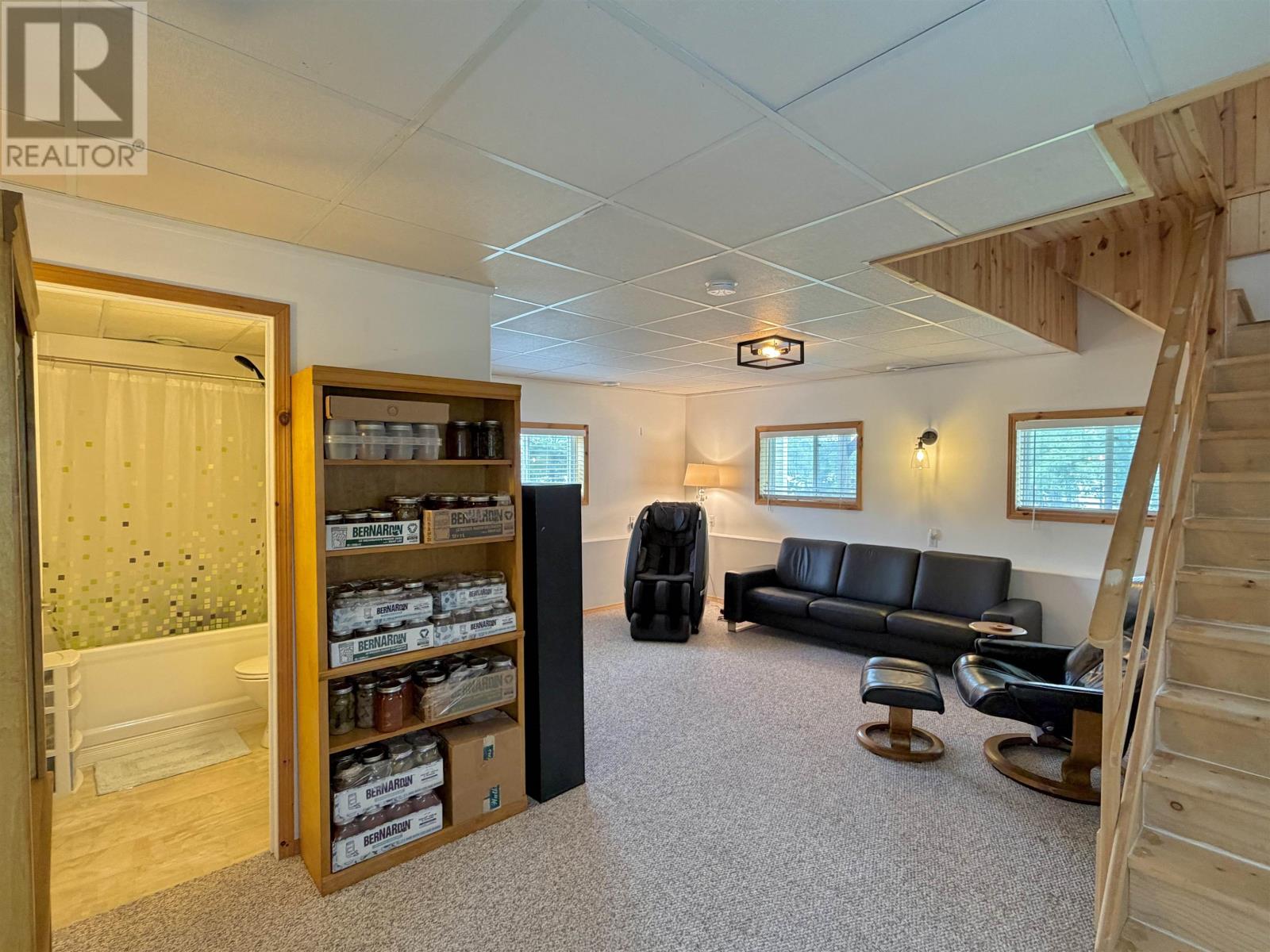 2532 SCHOOL ROAD - 29