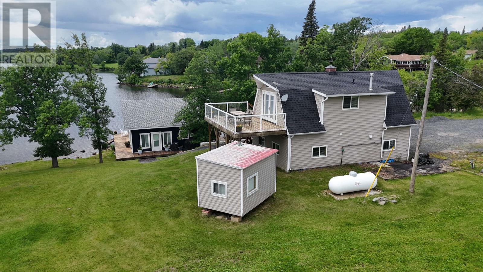 2532 SCHOOL ROAD - 44