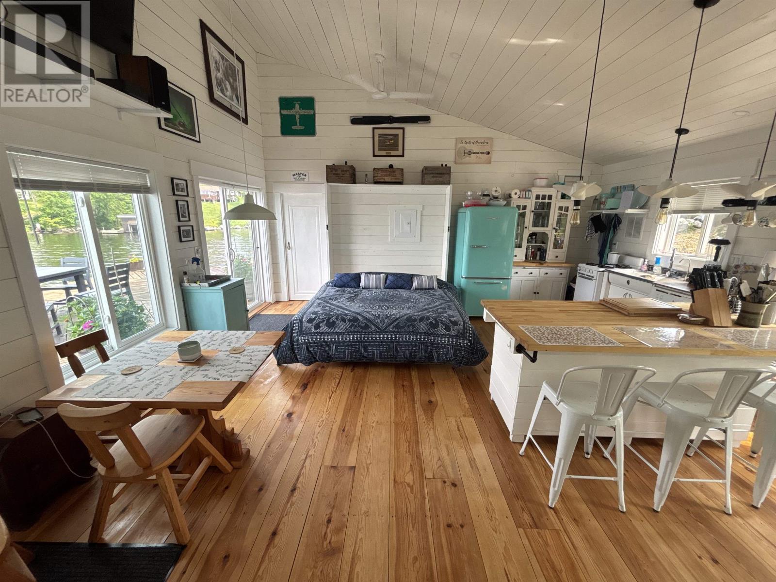 2532 SCHOOL ROAD - 13
