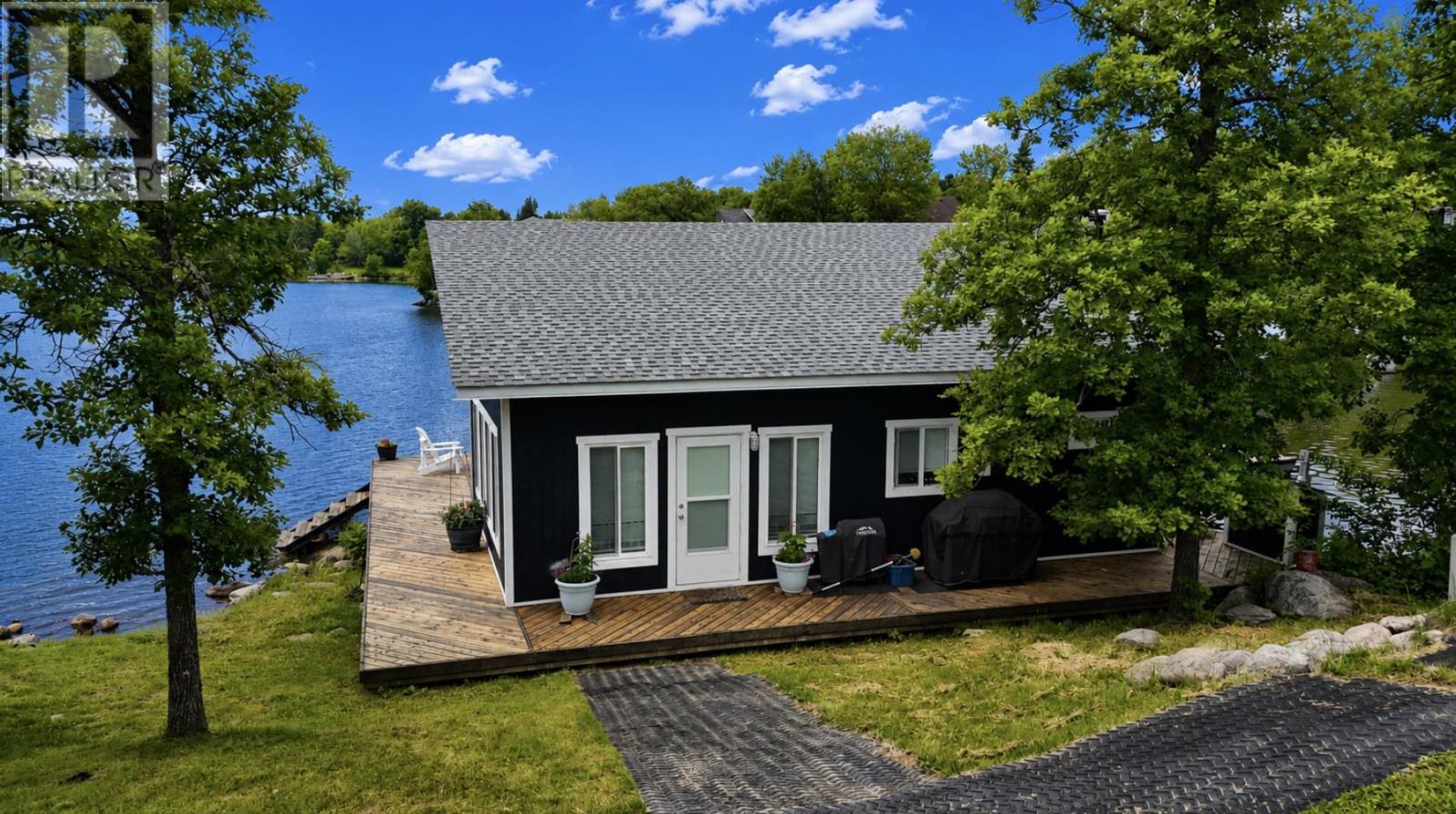 2532 SCHOOL ROAD - 6