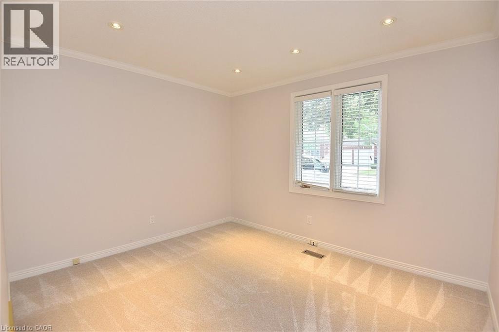 #1 335 GEORGE Street N - 23