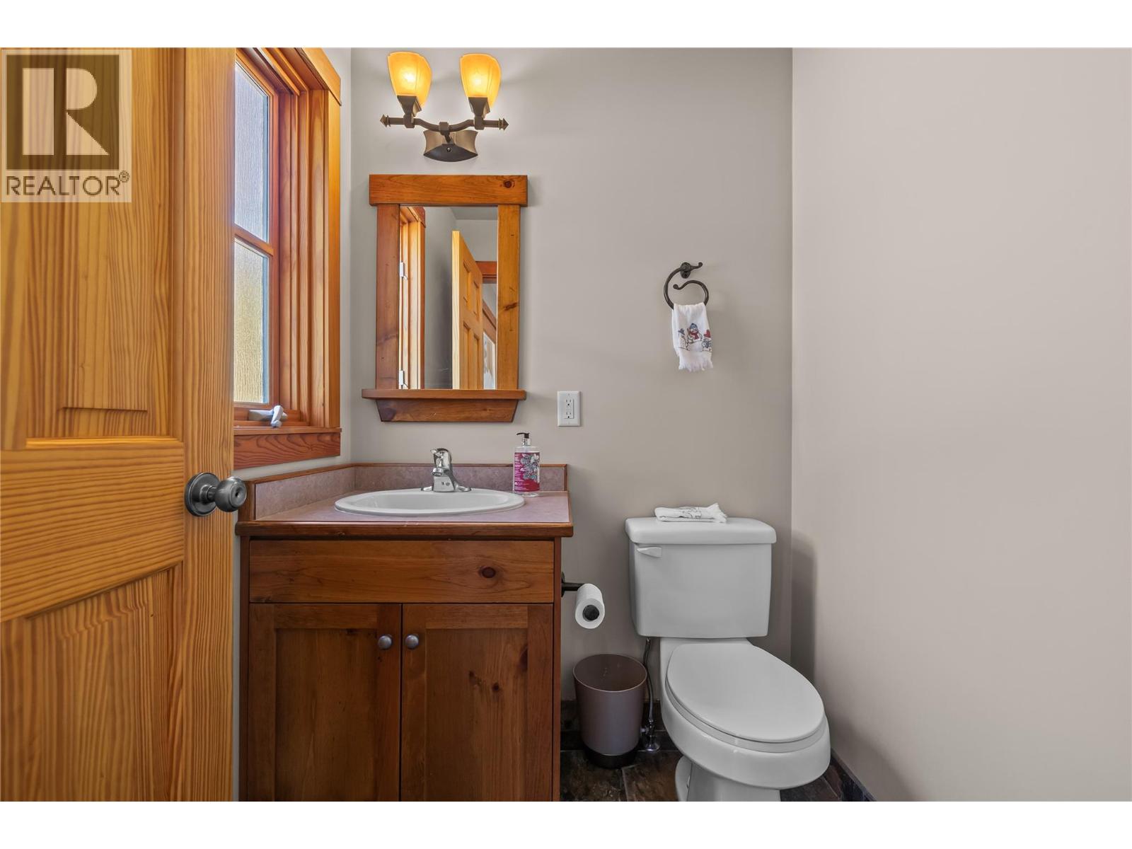 360 Whitehorse Lane Unit# 14, Big White