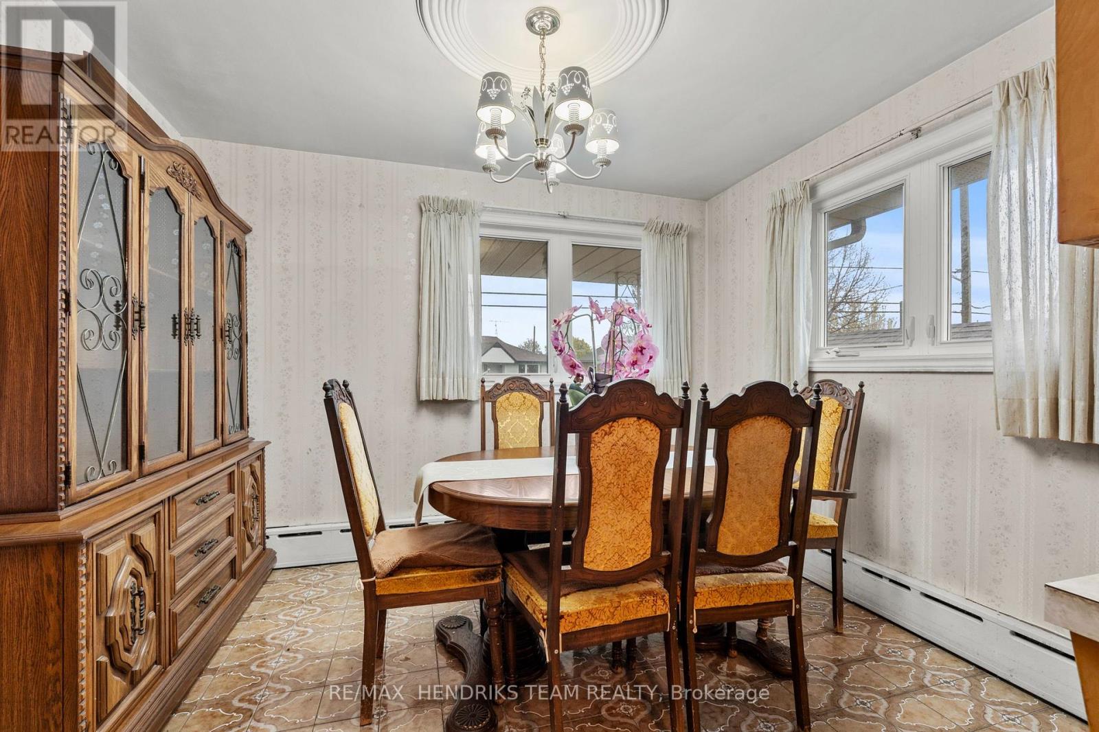 247 GRANTHAM AVENUE - 10