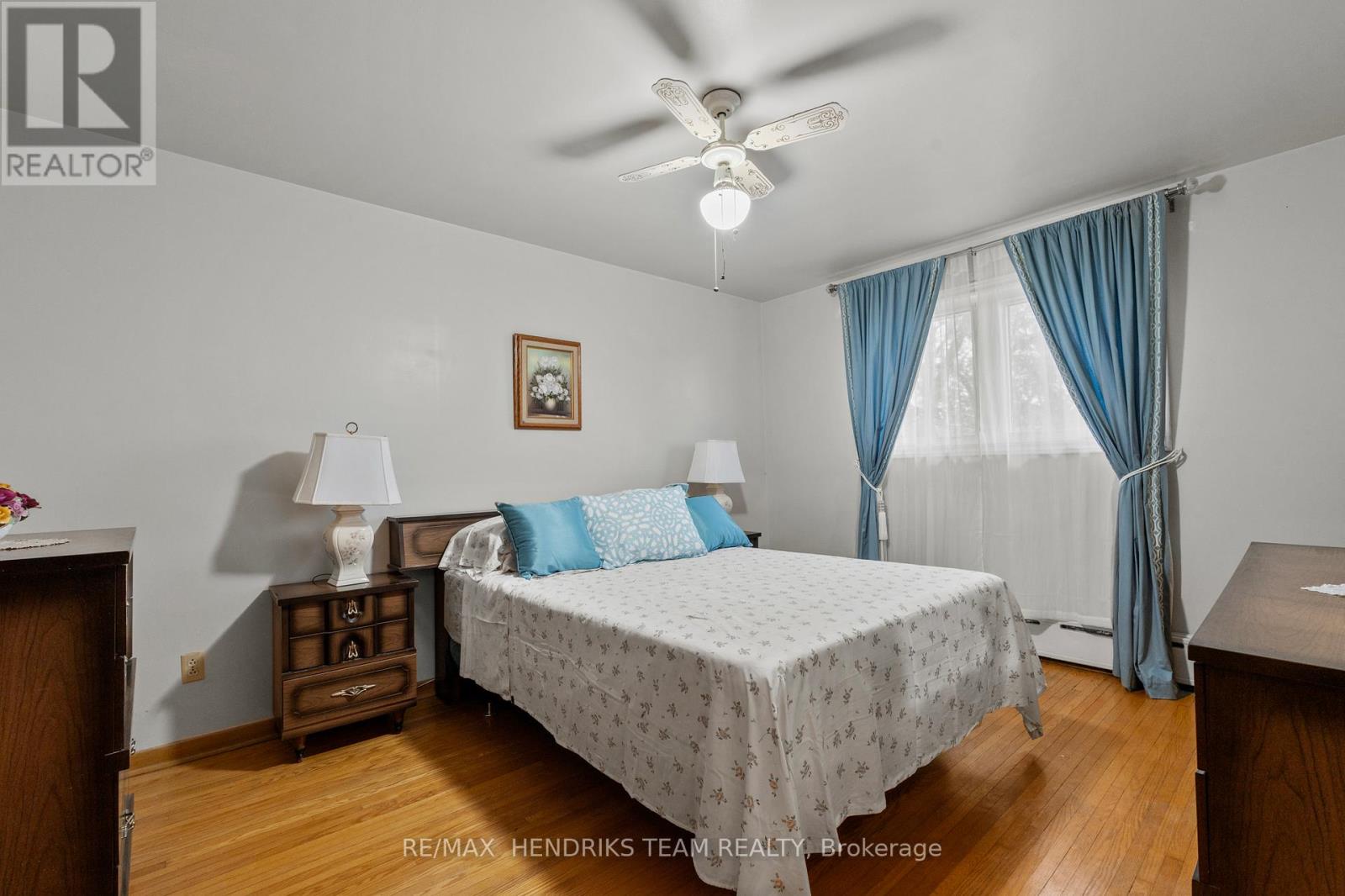 247 GRANTHAM AVENUE - 16