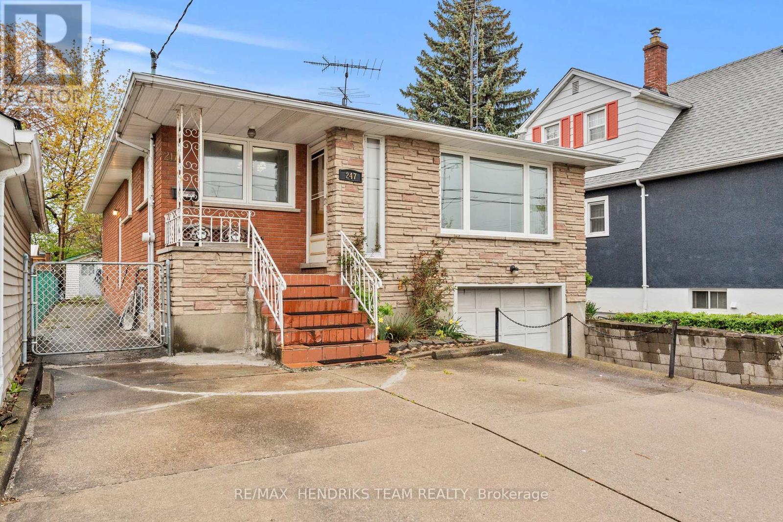 247 GRANTHAM AVENUE - 2