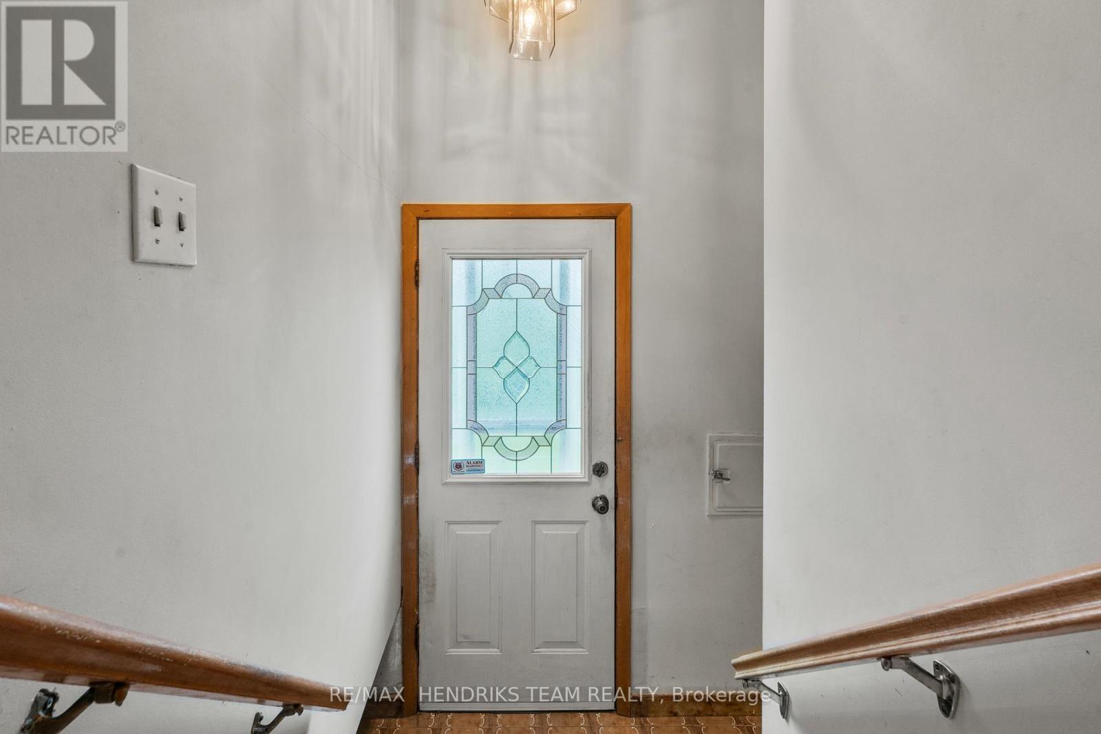 247 GRANTHAM AVENUE - 22